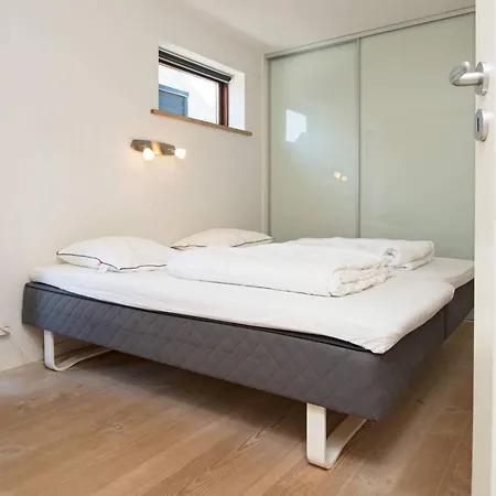6 Person In Romo-by Traum * Romo Kirkeby